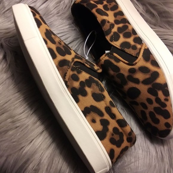 Women's Reese Memory Foam Insole Sneakers - Picture 2 of 7